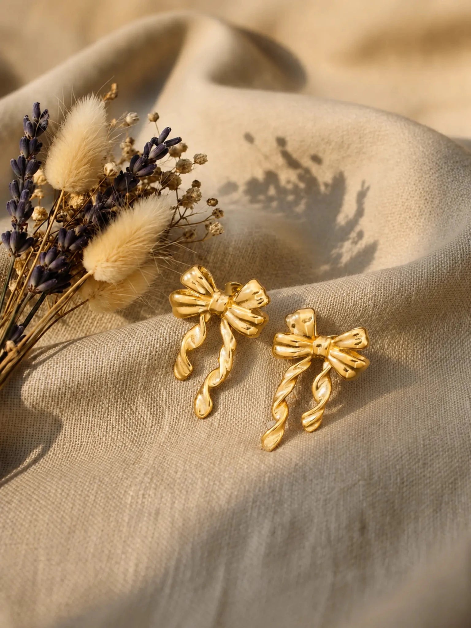 Image of Belle Bow Stud Earring - Venyora Fashion