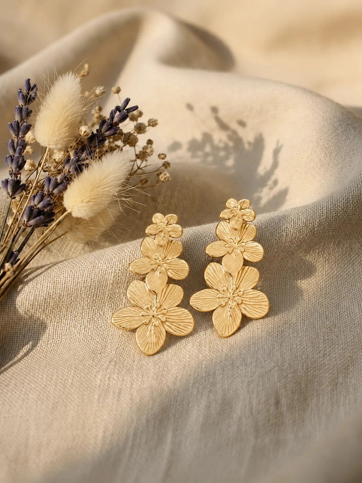 Image of Floral Bloom Earring - Venyora Fashion