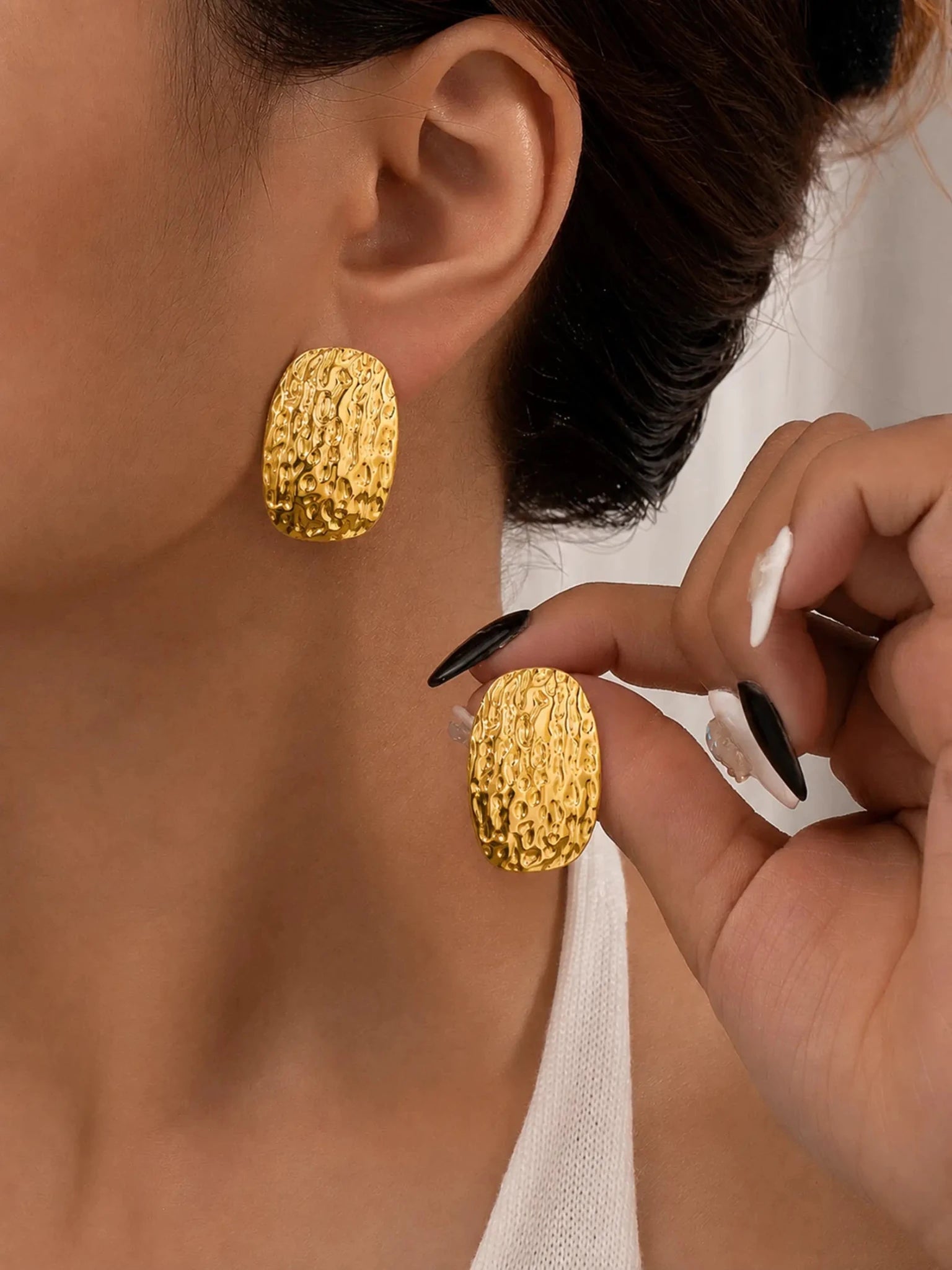 Image of Organic Luxe Stud Earrings - Venyora Fashion