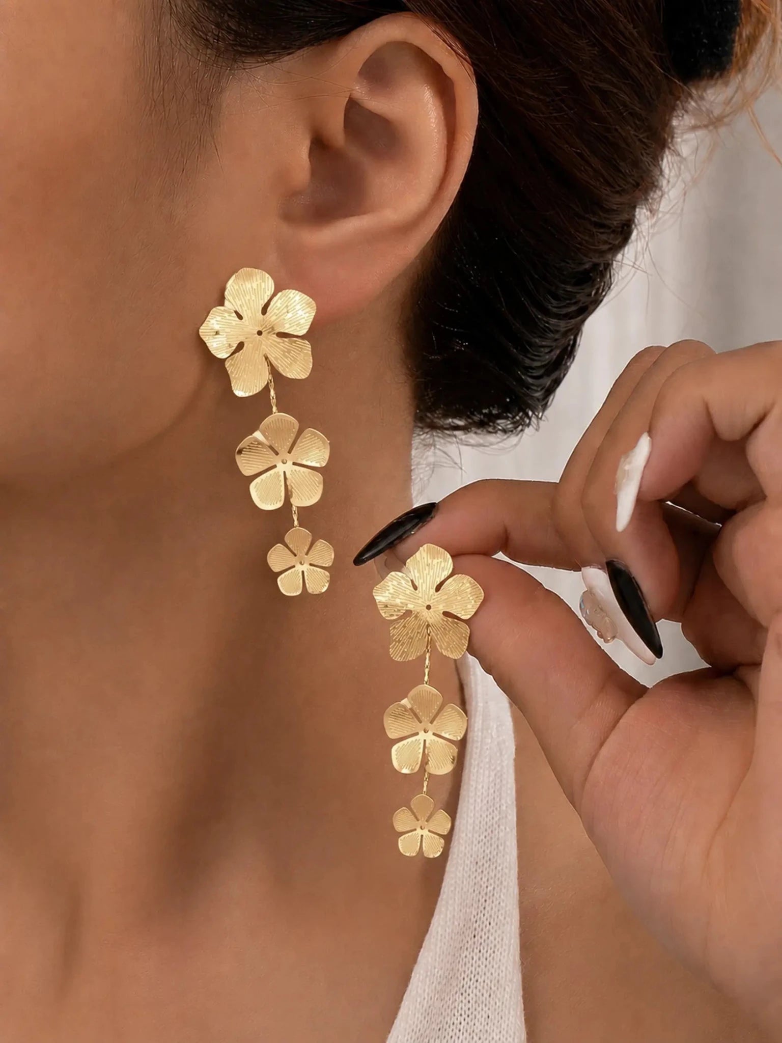 Image of Petal Fleur Earring - Venyora Fashion