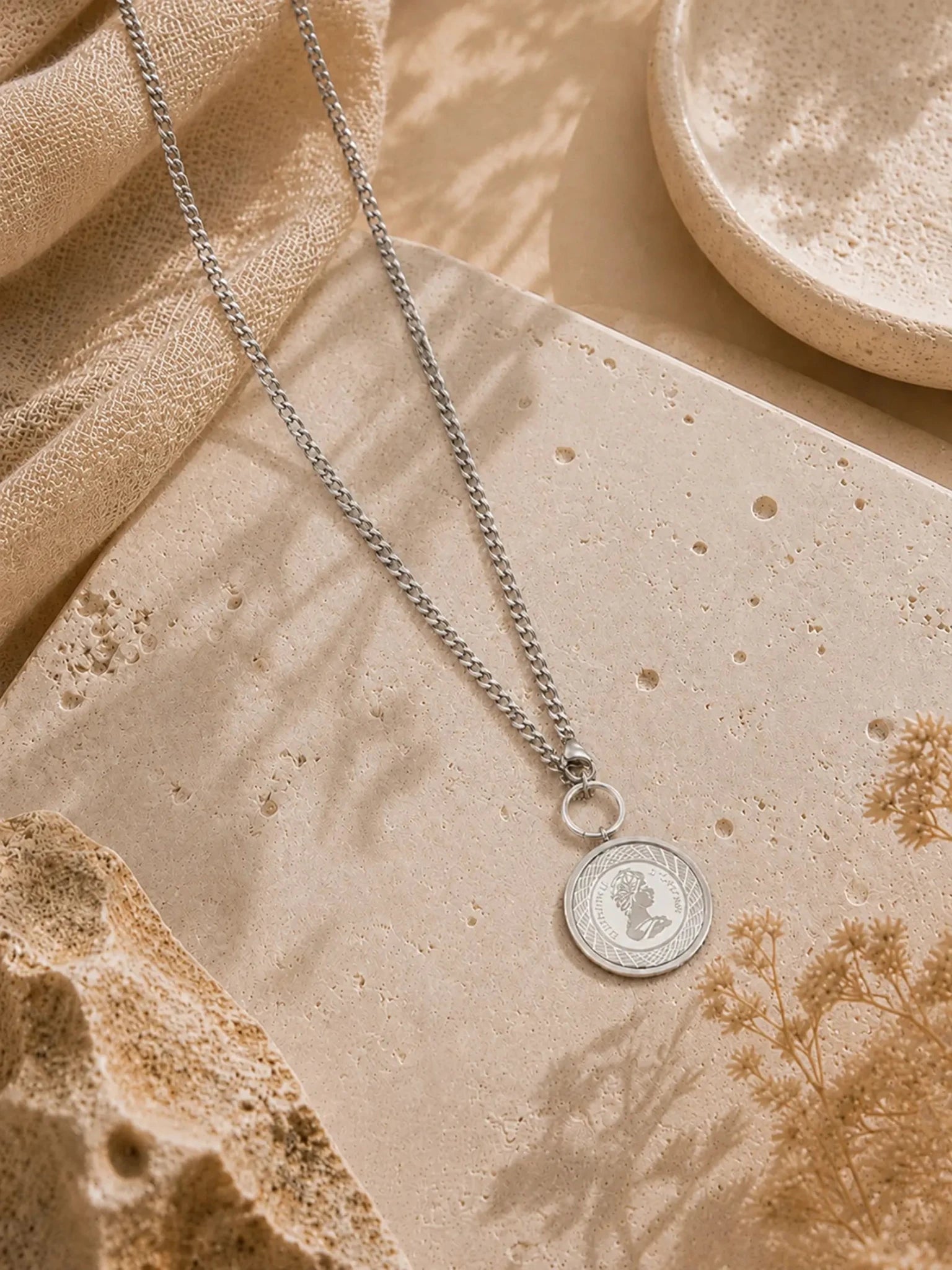 Regal Empress Coin Pendant Necklace - Venyora Fashion